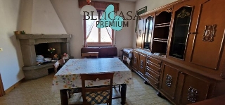 zoom immagine (Casa singola 250 mq, soggiorno, 3 camere, zona Civitella di Romagna)