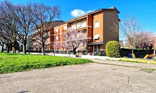zoom immagine (Appartamento 130 mq, soggiorno, 2 camere, zona Fiorenzuola d'Arda)