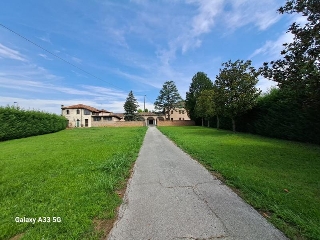 zoom immagine (Villa 1339 mq, soggiorno, più di 3 camere, zona Vigonovo)