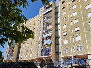 zoom immagine (Appartamento 144 mq, soggiorno, 4 camere, zona Colli dell'Aniene)