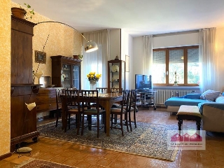 zoom immagine (Appartamento 230 mq, soggiorno, 3 camere, zona Sant'Andrea)