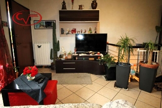 zoom immagine (Casa a schiera 105 mq, soggiorno, 2 camere, zona San Cipriano)