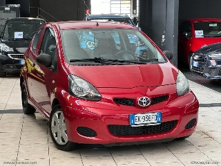 zoom immagine (TOYOTA Aygo 1.0 VVT-i 3p. Now Connect)