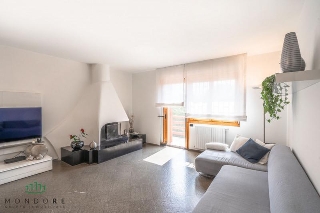 zoom immagine (Appartamento 124 mq, soggiorno, 2 camere, zona Sasso Marconi - Centro)