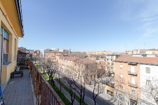 zoom immagine (Appartamento 61 mq, soggiorno, 1 camera, zona Bologna - Centro)