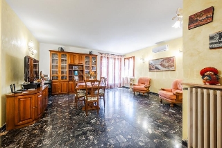 zoom immagine (Appartamento 154 mq, soggiorno, 2 camere, zona Comacchio - Centro)