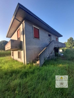 zoom immagine (Casa singola 160 mq, soggiorno, 3 camere, zona Megliadino San Fidenzio)