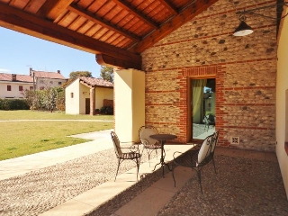 zoom immagine (Villa 644 mq, soggiorno, più di 3 camere, zona Sandrigo)