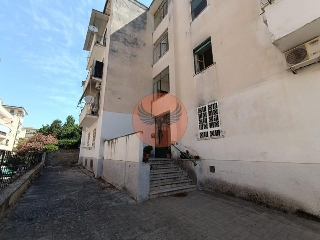 zoom immagine (Appartamento 50 mq, soggiorno, 1 camera, zona Caserta Ferrarecce / Acquaviva / Lincoln)