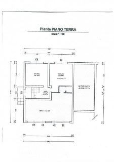 zoom immagine (Appartamento 160 mq, soggiorno, 4 camere, zona Solesino - Centro)