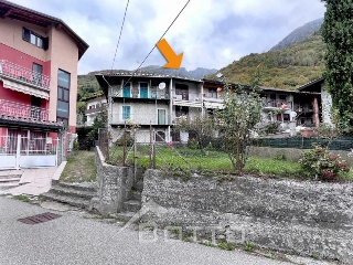 zoom immagine (Casa a schiera 100 mq, soggiorno, 2 camere, zona Varallo)