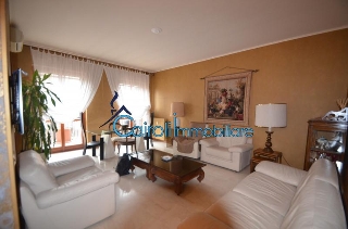zoom immagine (Appartamento 130 mq, soggiorno, 3 camere, zona Ticino)